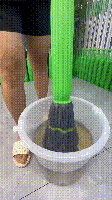 BambooTwist™ - 360° Self-Wringing Mop by Comfortrix