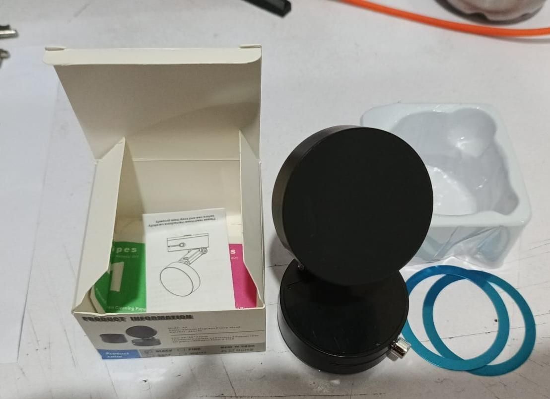 📱 MagnoGrip™ - 360° Vacuum Suction Phone Holder